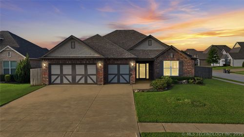 138 W 130th St S, Jenks, OK, 74037-4429 | Card Image