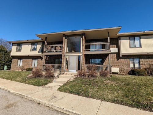 7-565 Somerset Ln, Crystal Lake, IL, 60014-7757 | Card Image