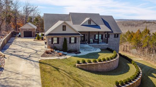 5413 Aberdeen Waye, Jefferson City, MO, 65101-8258 | Card Image