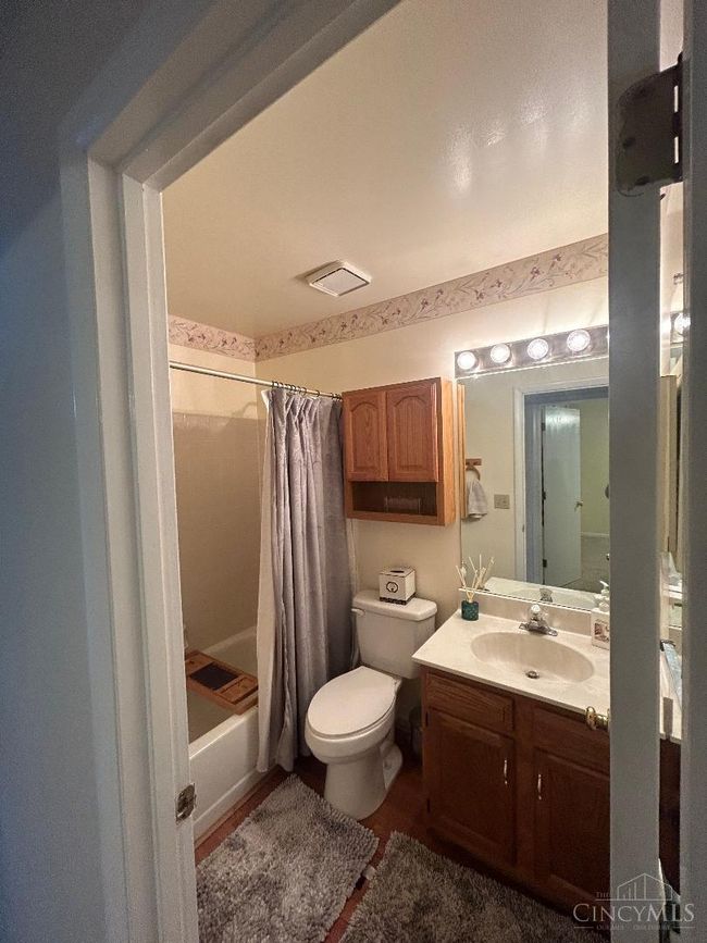 1105 Kensington Ln, House other with 2 bedrooms, 3 bathrooms and null parking in Cincinnati OH | Image 18