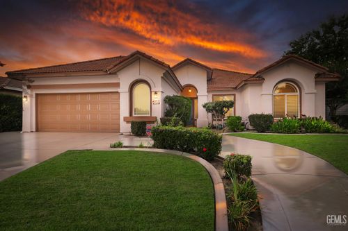 10014 Brigadoon Rose St, Bakersfield, CA, 93311-3751 | Card Image