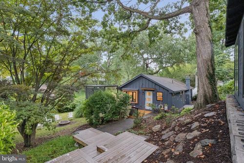 25 Pennsylvania Ave, EDGEWATER, MD, 21037-1339 | Card Image