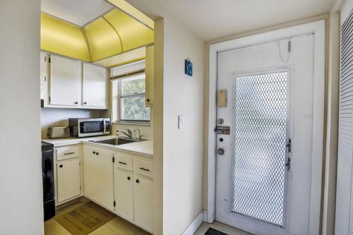 apt-303-8100 Sunrise Lakes Blvd, Sunrise, FL, 33322-1553 | Card Image