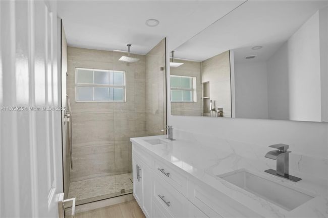 9354 - 9354 Arborwood Cir, House other with 2 bedrooms, 2 bathrooms and null parking in Davie FL | Image 12