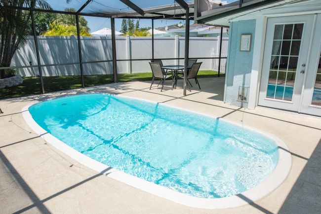 489 Fox Run Trl, House other with 3 bedrooms, 2 bathrooms and null parking in APOLLO BEACH FL | Image 28