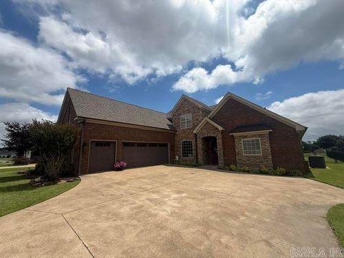 4605 Clubhouse Dr, Jonesboro, AR, 72405-8183 | Card Image