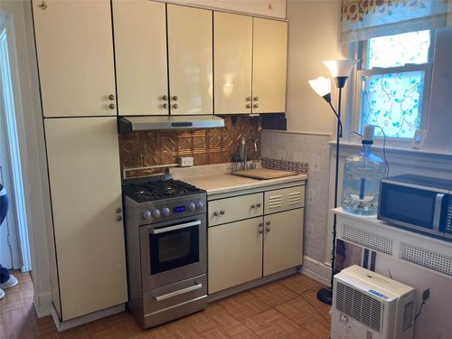 apt-2-151 N Evarts Ave, Elmsford, NY, 10523-1977 | Card Image