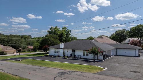 4112 Cimmaron Trl, Granbury, TX, 76049-5254 | Card Image