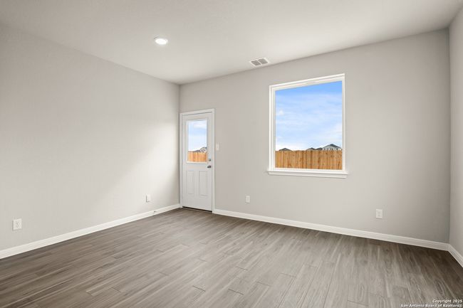 1209 Lauraine, House other with 5 bedrooms, 4 bathrooms and null parking in Seguin TX | Image 10