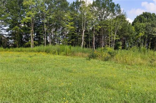 1211 Woodbriar Avenue, Greensboro, NC, 27405 | Card Image