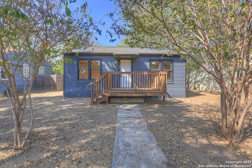 511 Wright Ave, Schertz, TX, 78154-1951 | Card Image