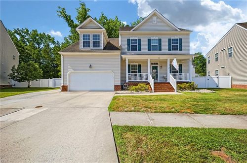712 Creekwood Dr, Chesapeake, VA, 23323-3832 | Card Image