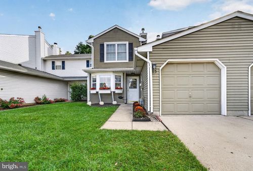 15 Norfolk Ct, BORDENTOWN, NJ, 08505-3129 | Card Image