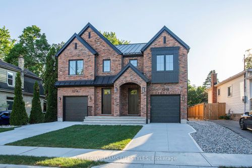121 Cathcart St, London, ON, N6C3M2 | Card Image