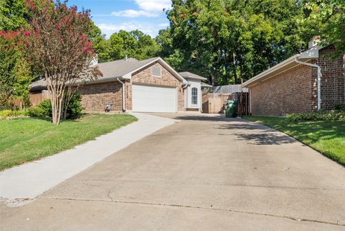 5122 Grand Villa Ln, Garland, TX, 75044-5559 | Card Image