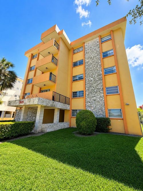 107-525 Nw 72nd Ave, Miami, FL, 33126-5831 | Card Image