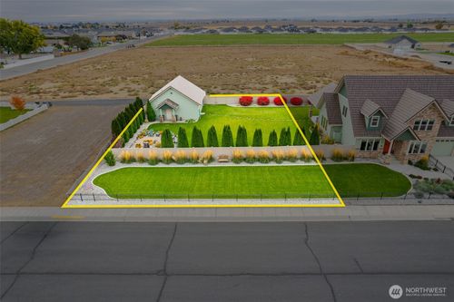 718 L St Sw, Quincy, WA, 98848-1677 | Card Image