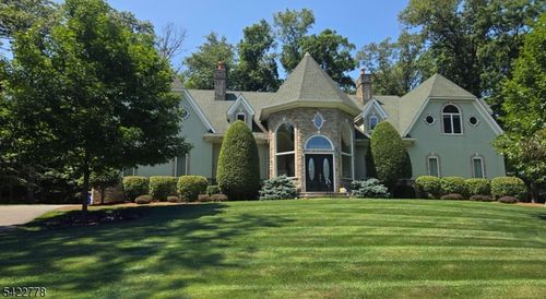 673 Glendale Rd, Franklin Lakes, NJ, 07417-1703 | Card Image