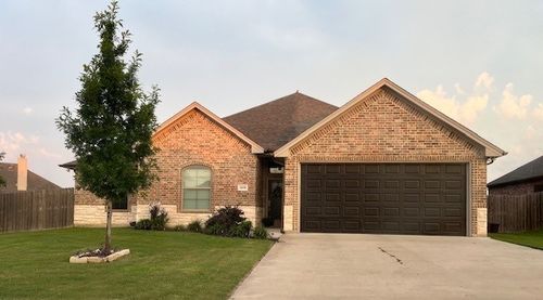 1610 Summercrest Dr, Cleburne, TX, 76033-7551 | Card Image