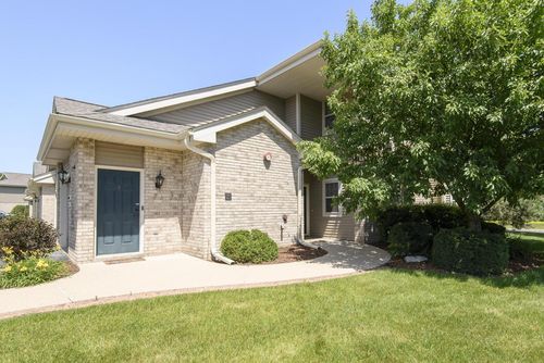 d-18520 Emerald Circle, Brookfield, WI, 53045 | Card Image