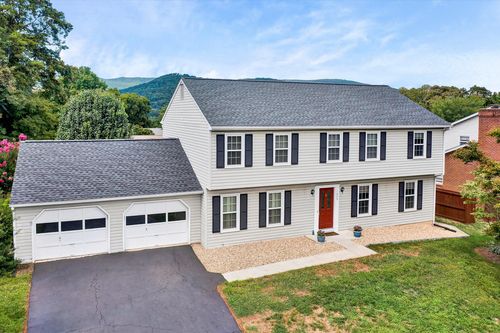 1649 Mill Pond Dr, Salem, VA, 24153 | Card Image