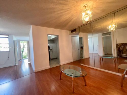 apt-202-9441 Sw 4th St, Miami, FL, 33174-2018 | Card Image