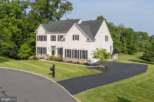 3557 Kildare Ct, Center Valley, PA, 18034-9060 | Card Image