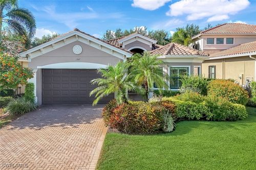 3267 Pacific Dr, NAPLES, FL, 34119-8666 | Card Image