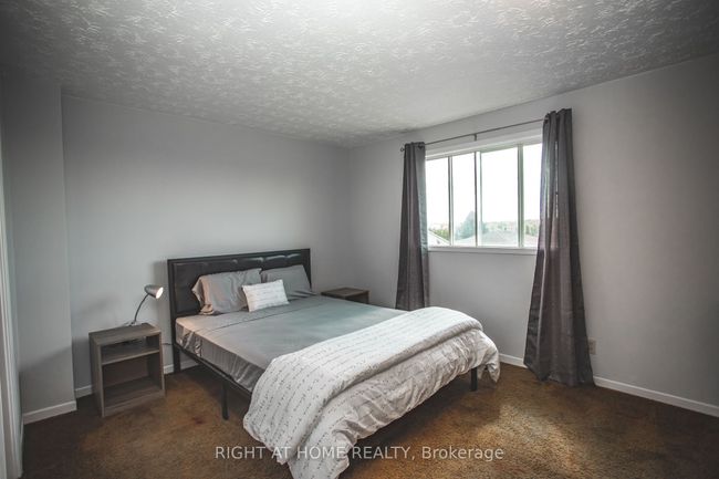 92 Farquhar Pl, House attached with 3 bedrooms, 2 bathrooms and 2 parking in Elliot Lake ON | Image 10
