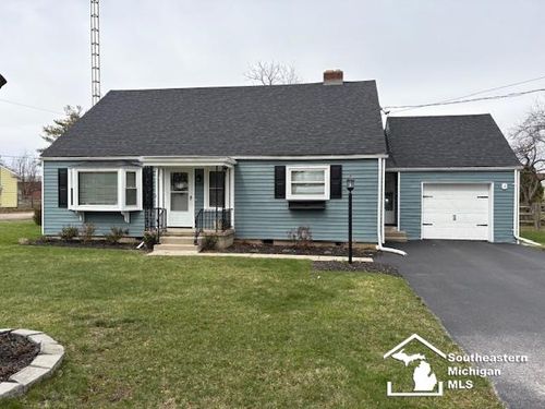 6748 Green Rd, Ottawa Lake, MI, 49267-8500 | Card Image