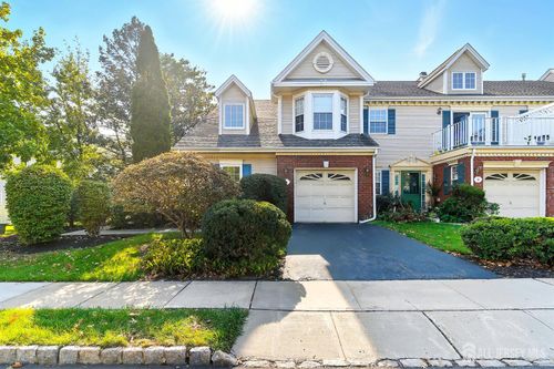 16 Sapphire Ln, Franklin Park, NJ, 08823-1630 | Card Image