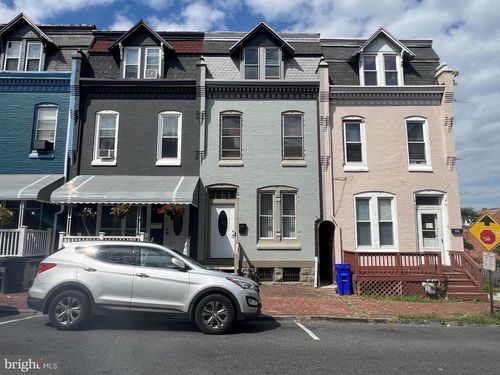 840 N 11th St, READING, PA, 19604-2404 | Card Image