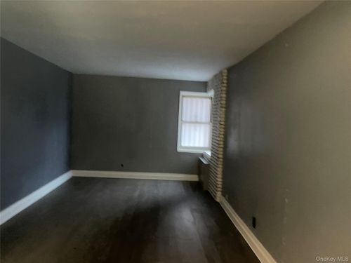 apt-b114-70 Locust Ave, New Rochelle, NY, 10801-7310 | Card Image