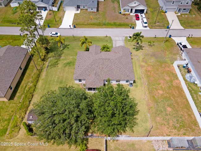 466 Olney St Sw, House other with 3 bedrooms, 2 bathrooms and null parking in PALM BAY FL | Image 4