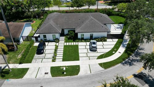 21498 Highland Lakes Blvd, North Miami Beach, FL, 33179-1661 | Card Image