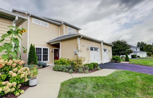 415 Gardenia Dr, Rhinebeck, NY, 12572-7005 | Card Image