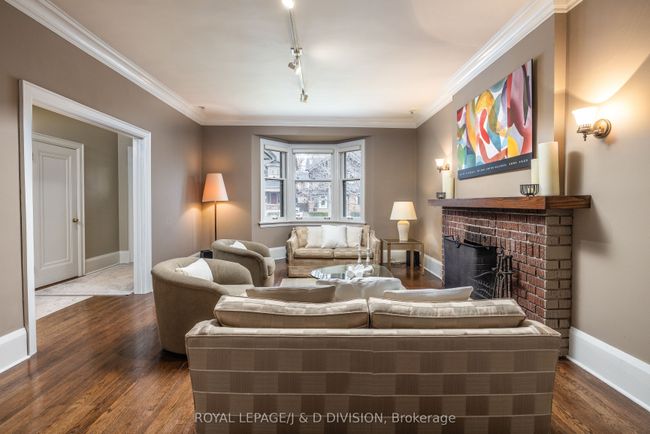 83 Glencairn Ave, House other with 4 bedrooms, 2 bathrooms and 1 parking in Toronto ON | Image 4