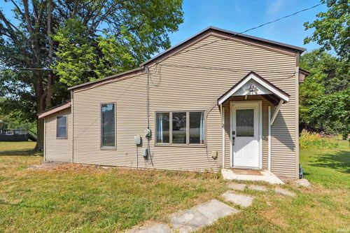 298 Front St, Rome City, IN, 46784-1001 | Card Image
