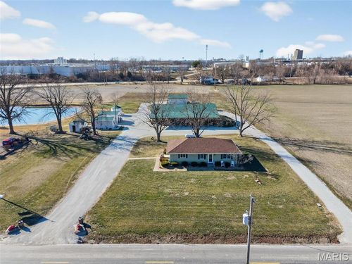 1371 Silvers Rd, SAINT PETERS, MO, 63376-1045 | Card Image