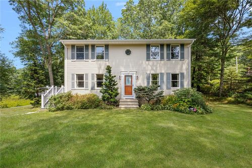 3 Malo Dr, Wood River Junction, RI, 02894-1134 | Card Image