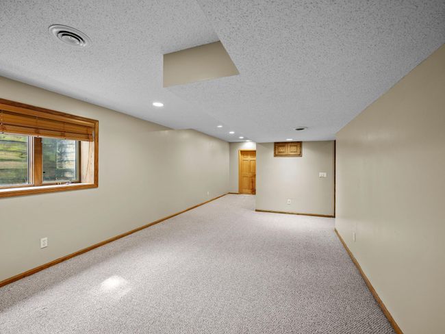 Lower Level Family Room | Image 41