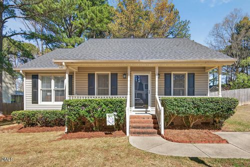 2 Mattie Ct, Durham, NC, 27704-5169 | Card Image