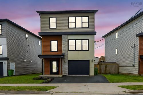 33 Mica Cres, Halifax, NS, B3P0G7 | Card Image