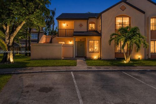 3-h-8211 Nw 191st St, Hialeah, FL, 33015-5394 | Card Image