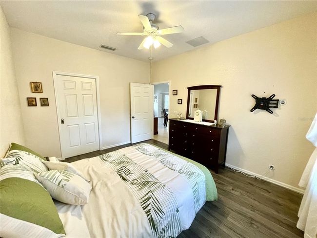 1431 Red Oak Ln, House other with 2 bedrooms, 2 bathrooms and null parking in PORT CHARLOTTE FL | Image 33