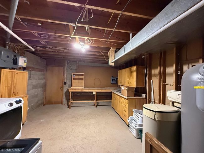 Laundry Room | Image 18