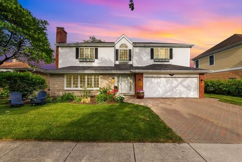 9117 Kenneth Ave, Skokie, IL, 60076-1646 | Card Image