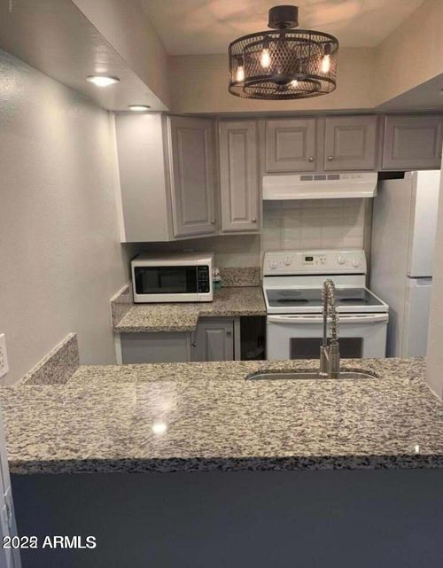 147-461 W Holmes Ave, Mesa, AZ, 85210-5157 | Card Image