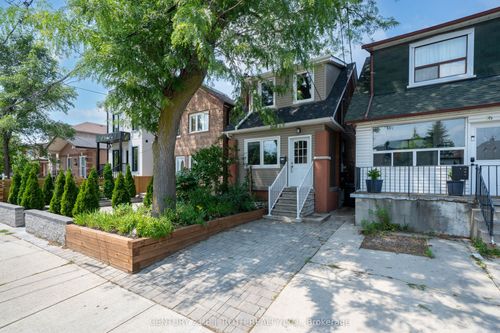 78 Pritchard Ave, York, ON, M6N1T3 | Card Image