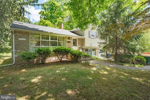 14 Lower Hilltop Rd, YARDLEY, PA, 19067-2704 | Card Image